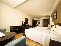 Aluna Ben Thanh Hotel