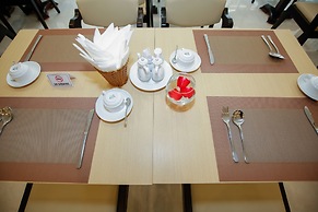 Aluna Ben Thanh Hotel