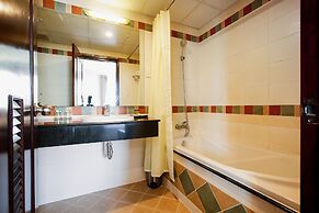 Aluna Ben Thanh Hotel