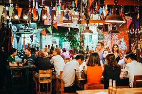 TravelBox Dorm Sweet Dorm - Hostel