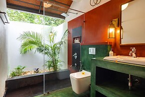 Cranganor History Cafe Riverside Chateau