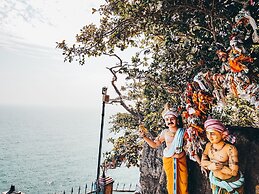 CASAMIA Oceanfront Condo Nilaveli