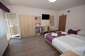 Hévízi Tópark Panzió