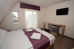 Hévízi Tópark Panzió