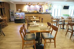 HM Grand Central Hotel