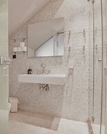 Luxury Apartment in Centre