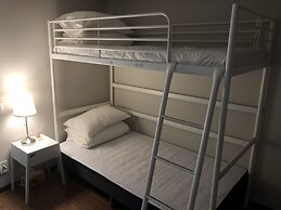 YH GuestHouse - Hostel