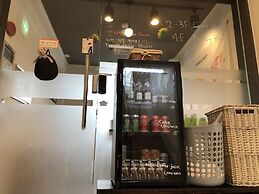 YH GuestHouse - Hostel