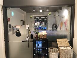 YH GuestHouse - Hostel