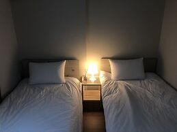 YH GuestHouse - Hostel