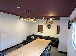 YH GuestHouse - Hostel