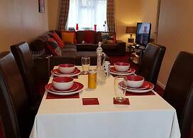 Huku Kwetu - Ravenhill House