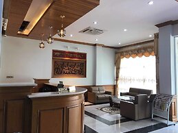 Shwe Pyi Thain Kha Hotel