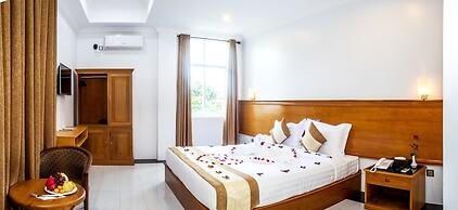 Shwe Pyi Thain Kha Hotel