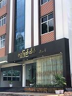 Shwe Pyi Thain Kha Hotel