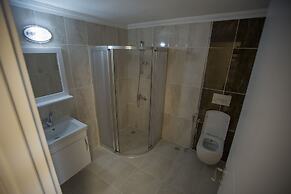 Black Rose Apartment