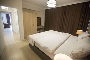 Black Rose Apartment