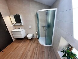 Apartments Hlapi with SPA