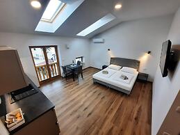 Apartments Hlapi with SPA