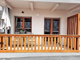 Apartments Hlapi with SPA