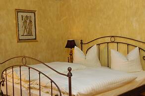 Hotel Goldflair am Rathaus