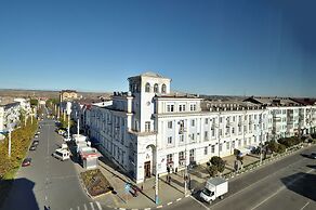 Royal Hotel Riz