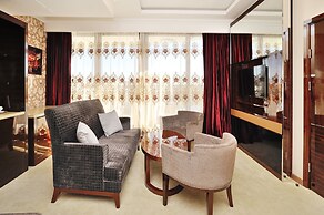 Royal Hotel Riz