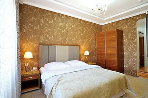 Royal Hotel Riz