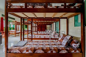 Bahagia Sederhana Home Stay - Hostel