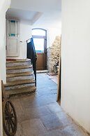 ApartOne