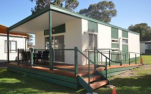 Dylene Caravan Park - 2 Br Family Cabin With Air
