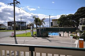 Dylene Caravan Park - 2 Br Family Cabin With Air