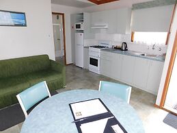 Dylene Caravan Park - 2 Br Family Cabin With Air