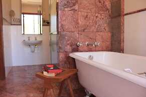 Yarrabandai Creek Homestead