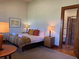 Yarrabandai Creek Homestead