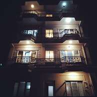 High Ground Inn and Rooftop Restaurant