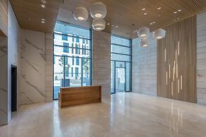 Fantastic View Top location Parking