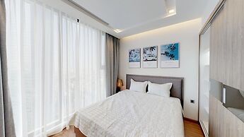 Luxury Apartment in Vinhomes Metropolis
