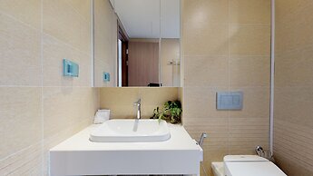 Luxury Apartment in Vinhomes Metropolis