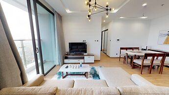 Luxury Apartment in Vinhomes Metropolis