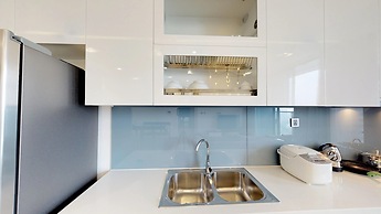 Luxury Apartment in Vinhomes Metropolis