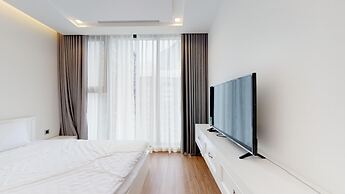 Luxury Apartment in Vinhomes Metropolis