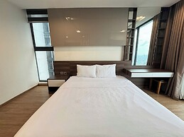 Luxury Apartment in Vinhomes Metropolis