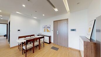 Luxury Apartment in Vinhomes Metropolis