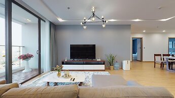 Luxury Apartment in Vinhomes Metropolis