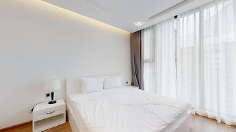 Luxury Apartment in Vinhomes Metropolis