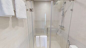 Luxury Apartment in Vinhomes Metropolis