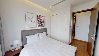 Luxury Apartment in Vinhomes Metropolis