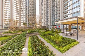 Luxury Apartment in Vinhomes Metropolis