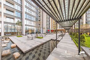 Luxury Apartment in Vinhomes Metropolis